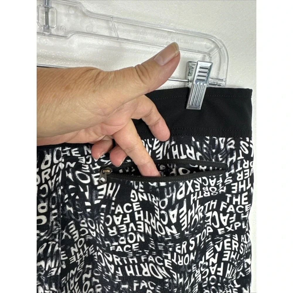 The North Face‎ Men's 32 Boardshorts 9.5